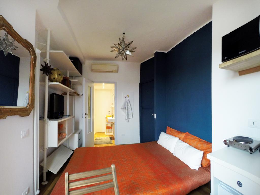 Up To Seven Bed & Breakfast Милано Екстериор снимка